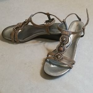 Bandolino sandal wedge heels!